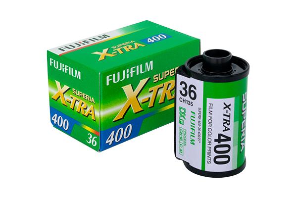 Film couleur Fujifilm Superia X-TRA 400 (35 mm, 36 poses)